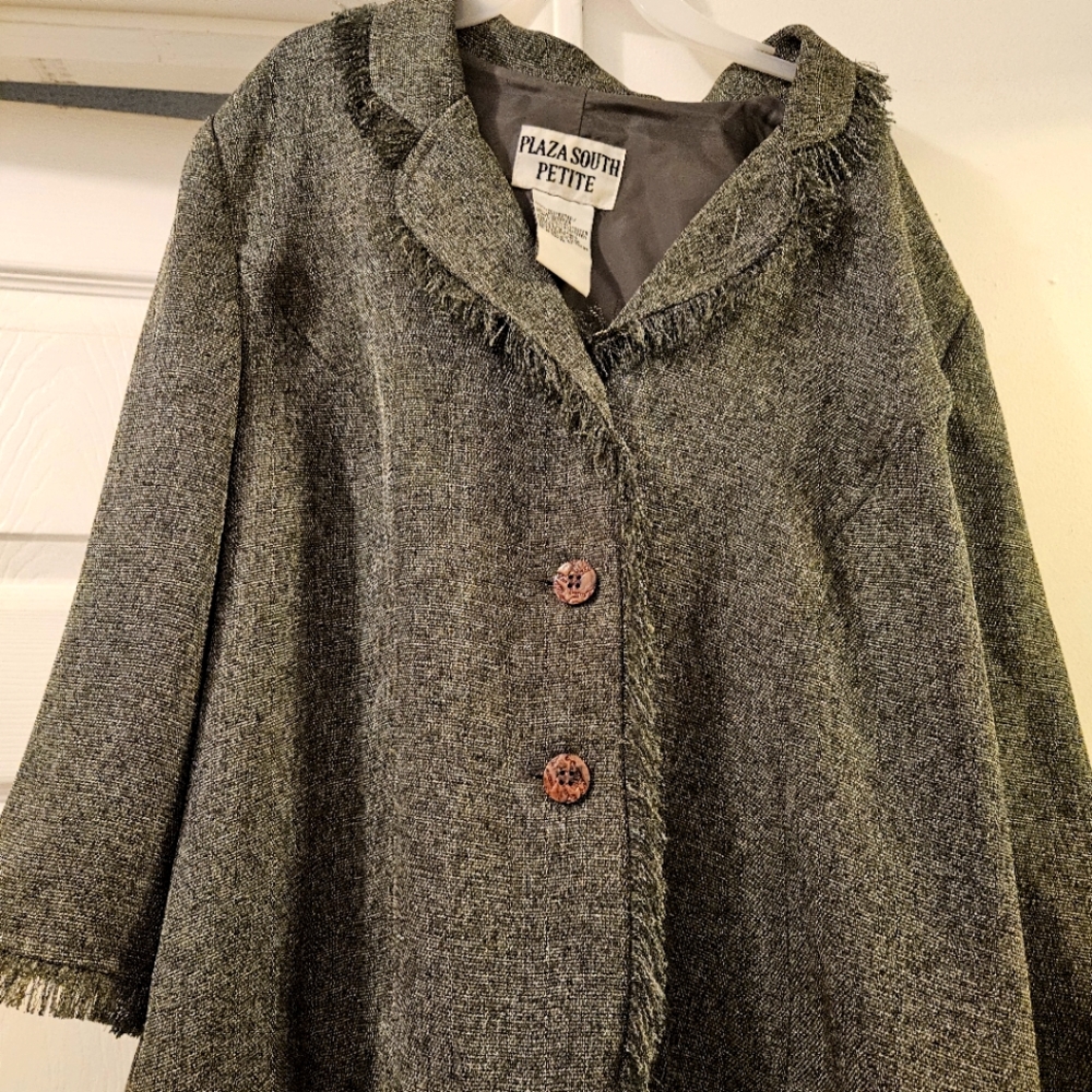 Charcoal Grey 2pc Suit by Plaza South Boutique Sz 6P